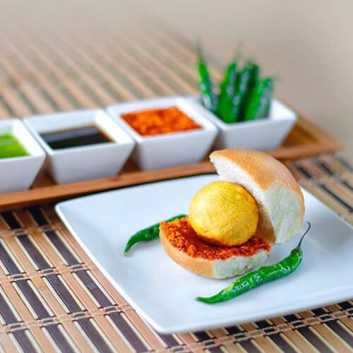 Vada Pav (Indian Burger)